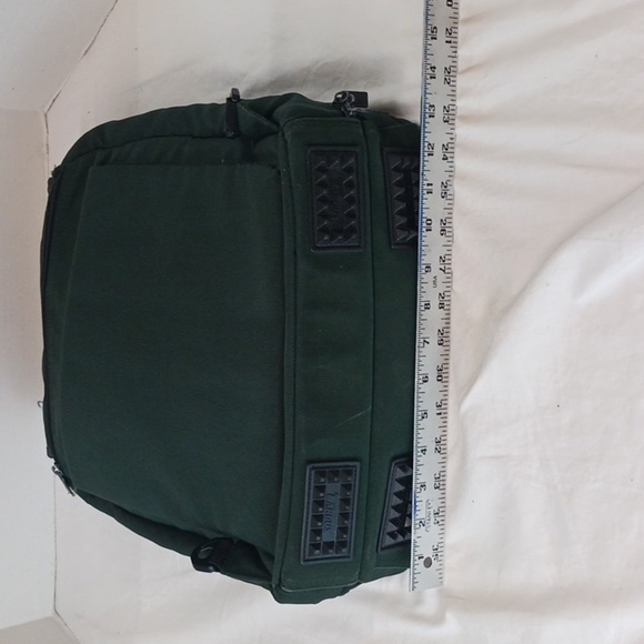 Targus CCB4 Backpack 13" w x 14" h x 5" d Forest Green - Picture 6 of 8